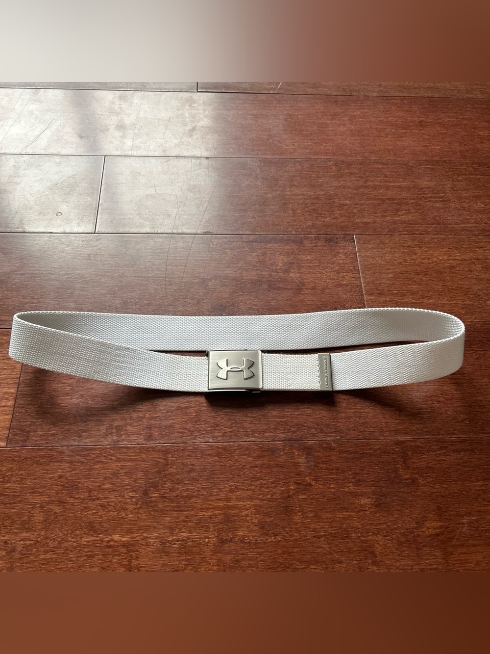 Under Armour White Webbing Golf Belt Bottle Opener Metal Clamp Buckle OS
